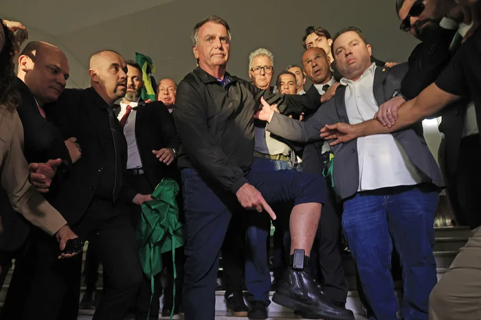 Narrativa na Política: Como Políticos Brasileiros Constroem Sentidos e Engajamento
